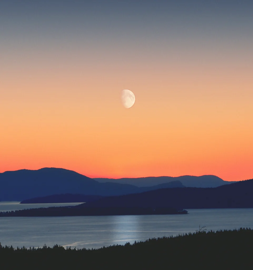 moon cirlce photo